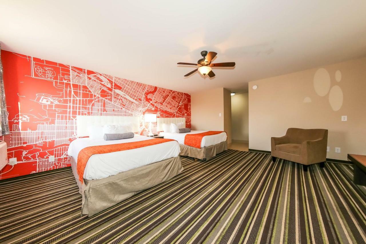 Howard Johnson By Wyndham Winnipeg West Buitenkant foto